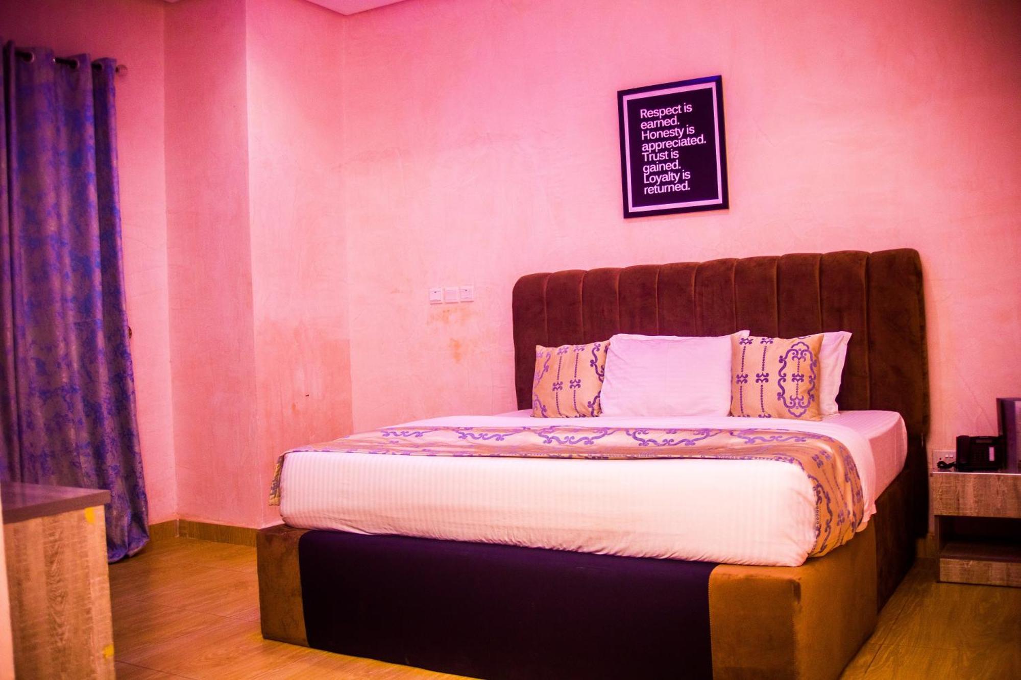 Vibes Suites Kaba Dış mekan fotoğraf