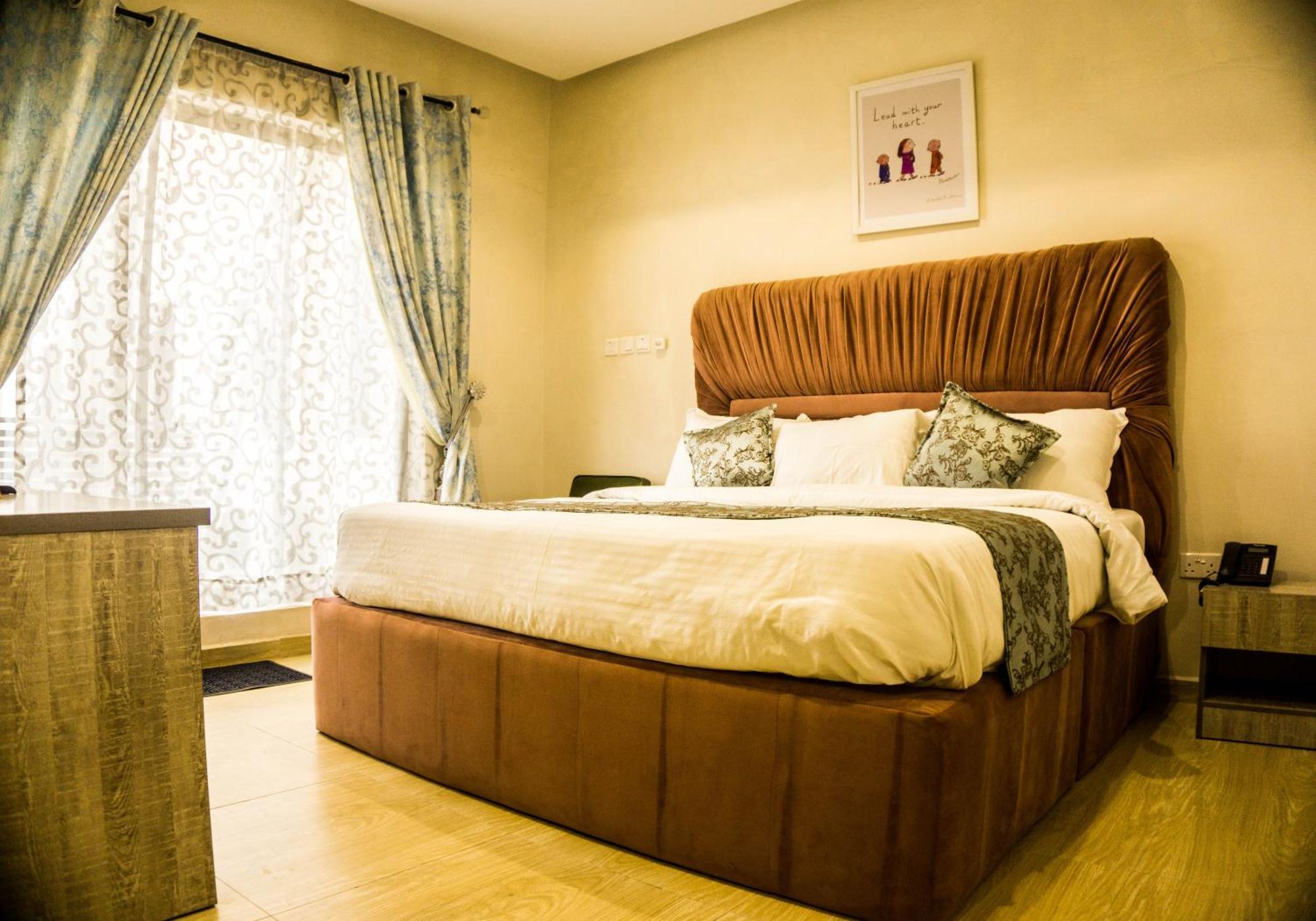 Vibes Suites Kaba Dış mekan fotoğraf