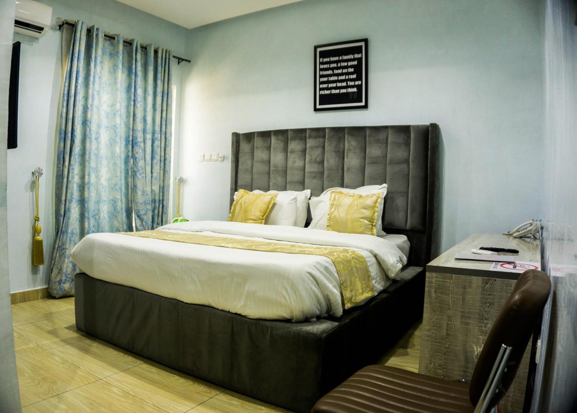 Vibes Suites Kaba Dış mekan fotoğraf