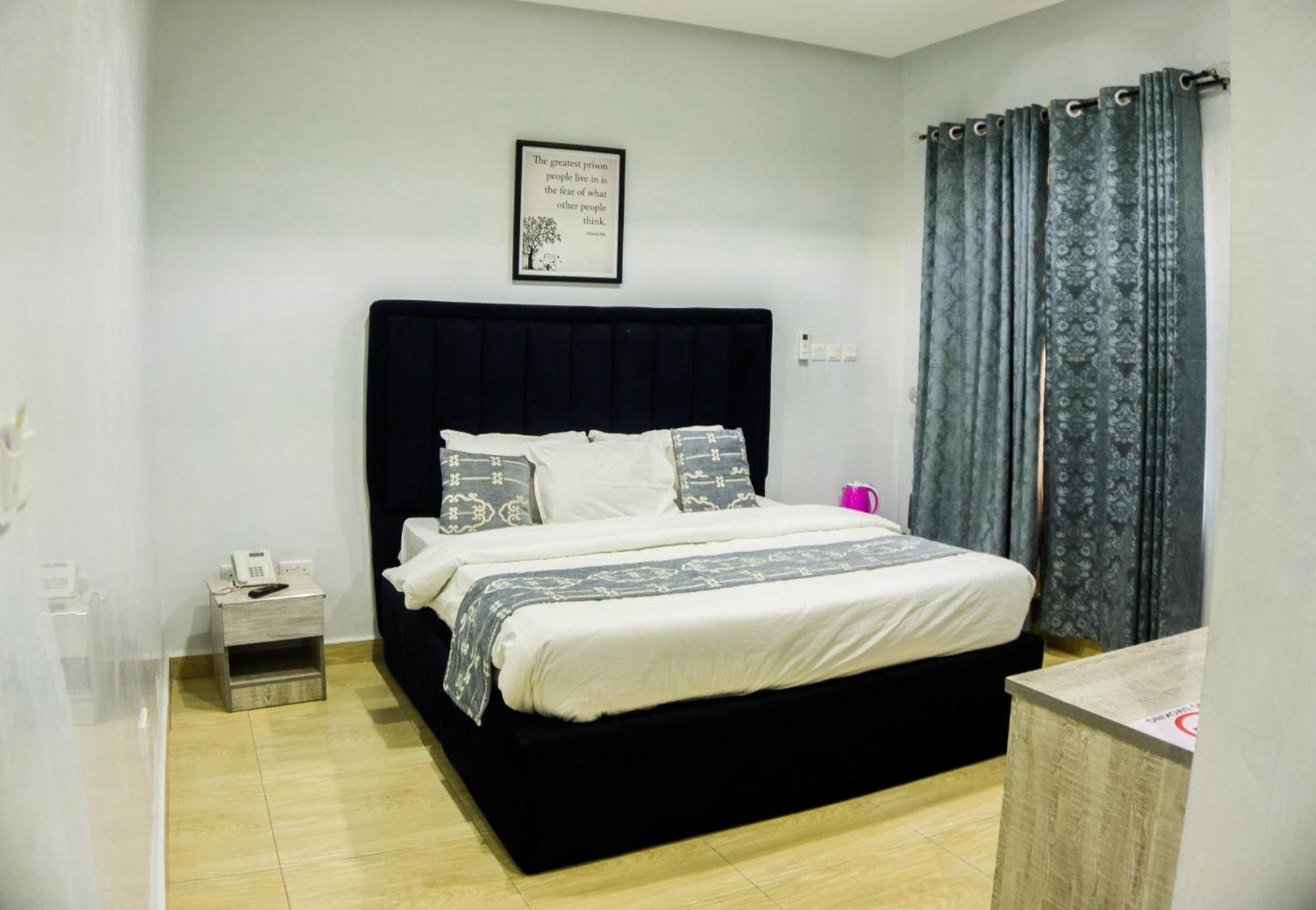 Vibes Suites Kaba Dış mekan fotoğraf