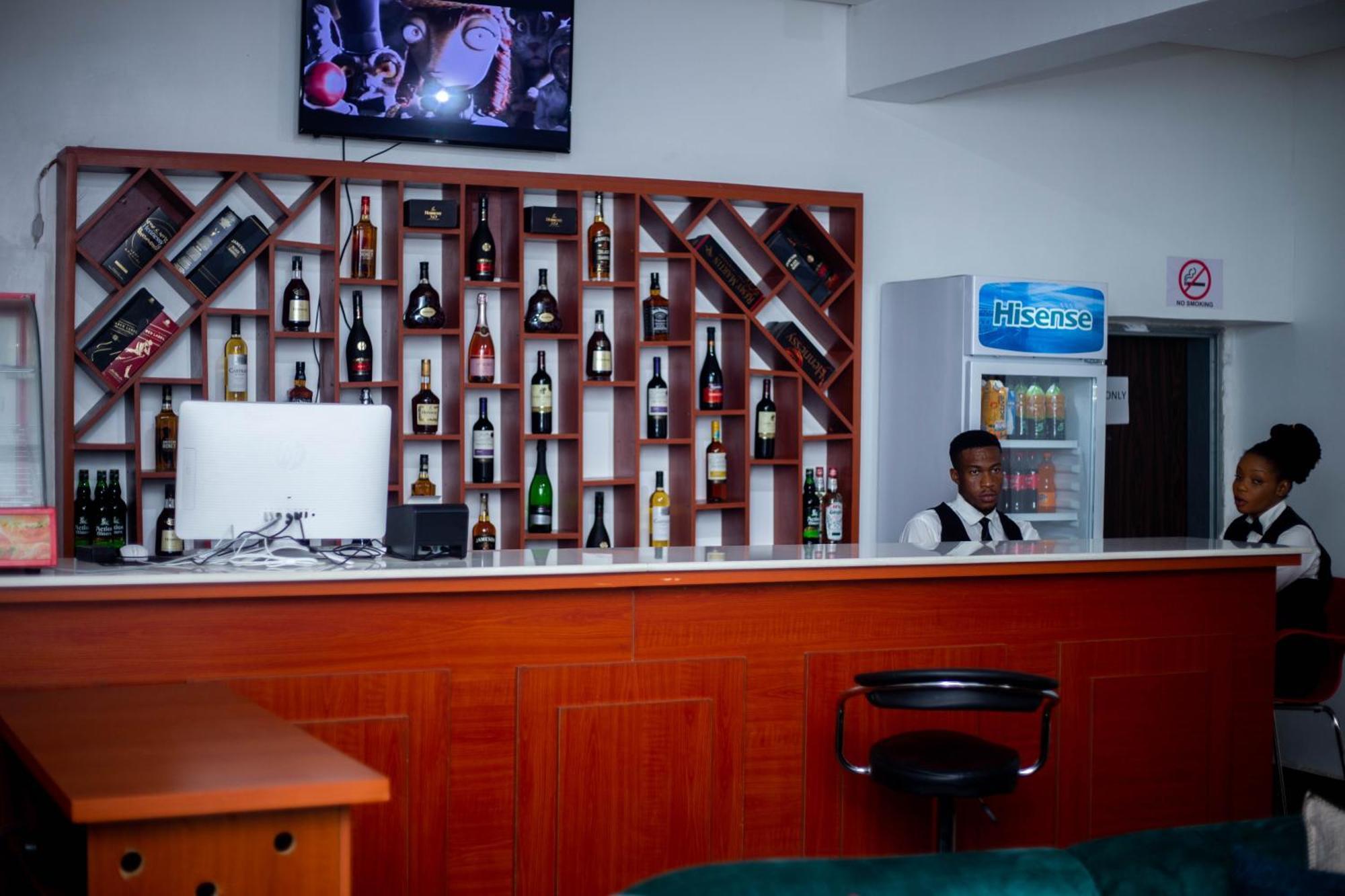 Vibes Suites Kaba Dış mekan fotoğraf