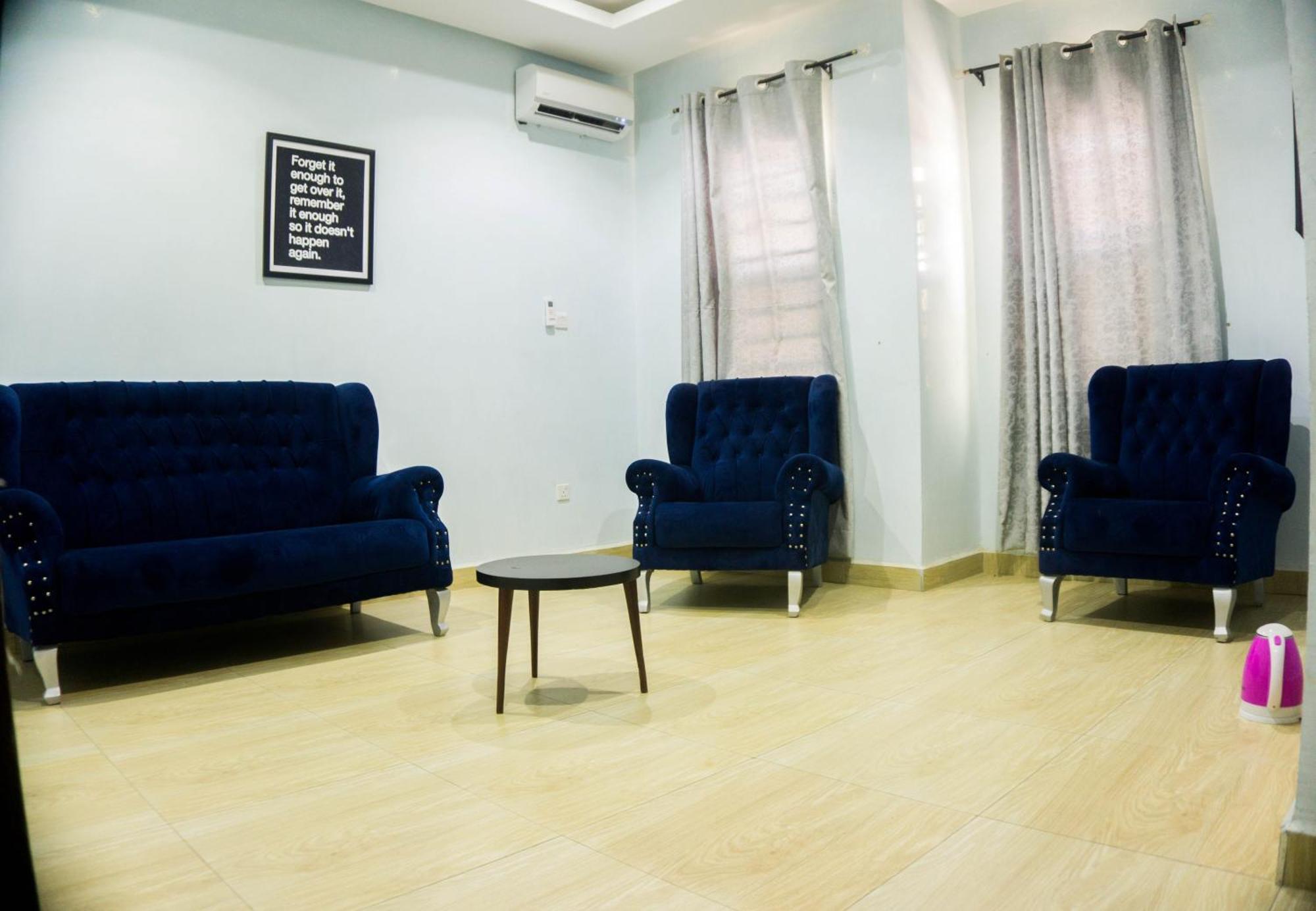 Vibes Suites Kaba Dış mekan fotoğraf