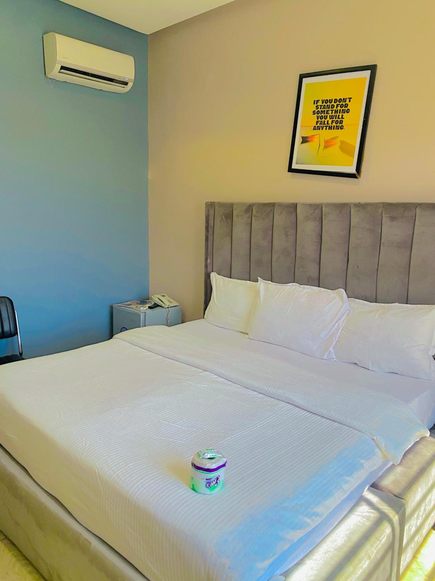 Vibes Suites Kaba Dış mekan fotoğraf