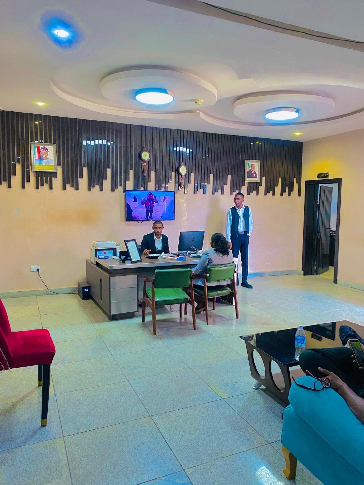 Vibes Suites Kaba Dış mekan fotoğraf